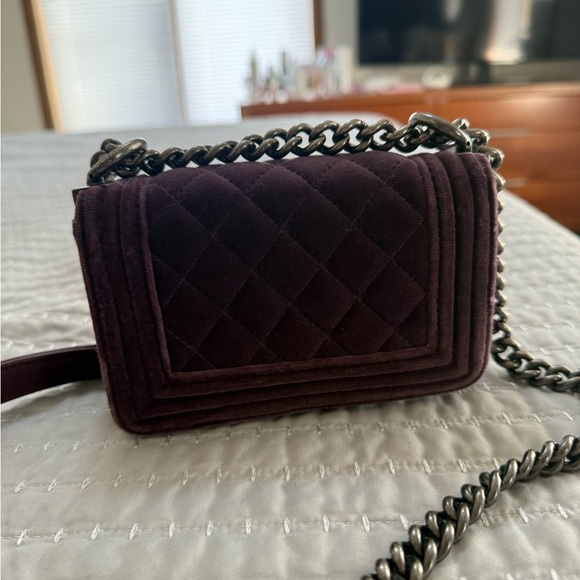 Chanel Quilted Velvet Mini Boy Flap Bag in Deep Purple - Picture 3 of 8